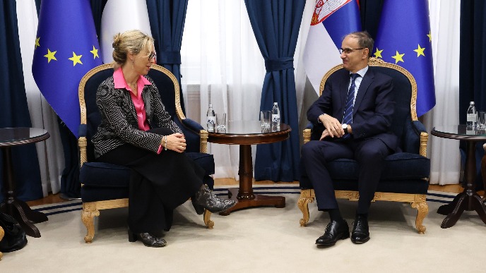 Razvoj saradnje s Francuskom